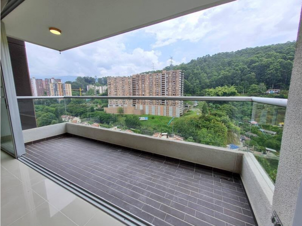 ARRIENDO APARTAMENTO 68M2 PISO 23 LOMA DEL INDIO MEDELLÍN
