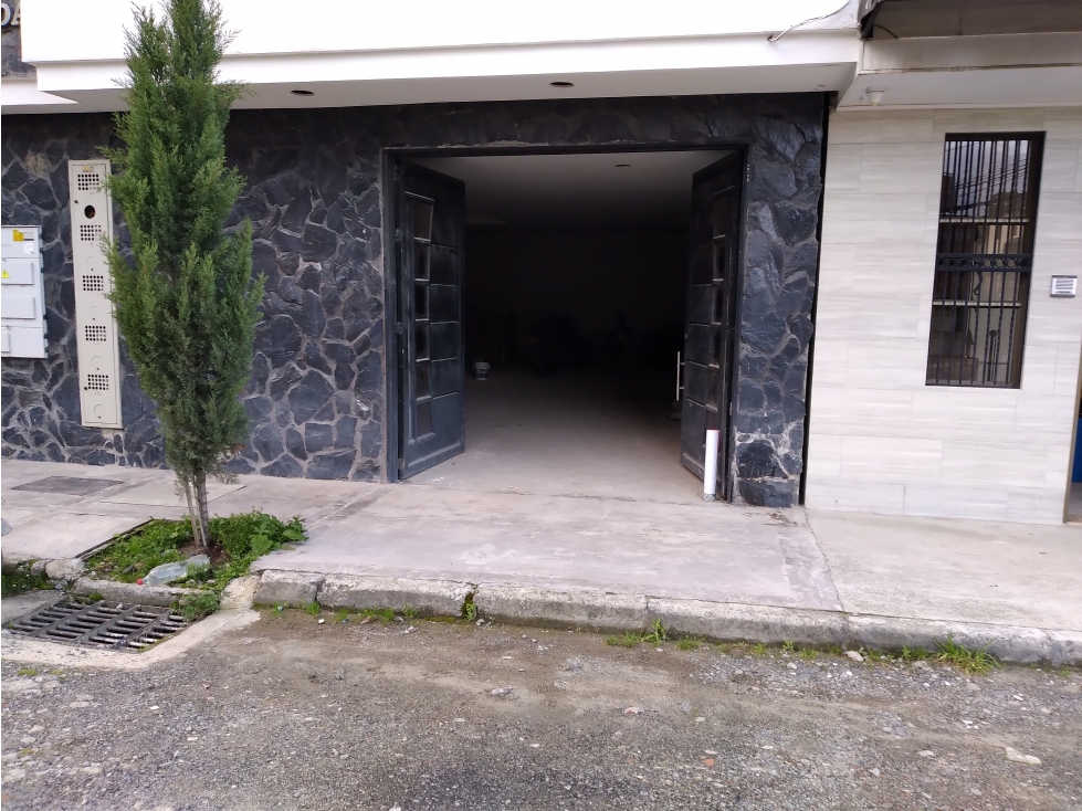 VENTA LOCAL COMERCIAL 70 M2, EXCELENTE UBICACIÓN LA UNIÓN ANT. - 4