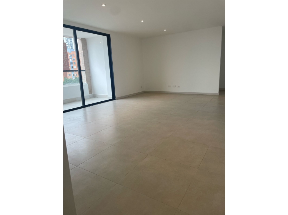ARRIENDO APARTAMENTO 105 M2, PISO 10 CASTROPOL (TELEVID) MEDELLÍN — foto 3