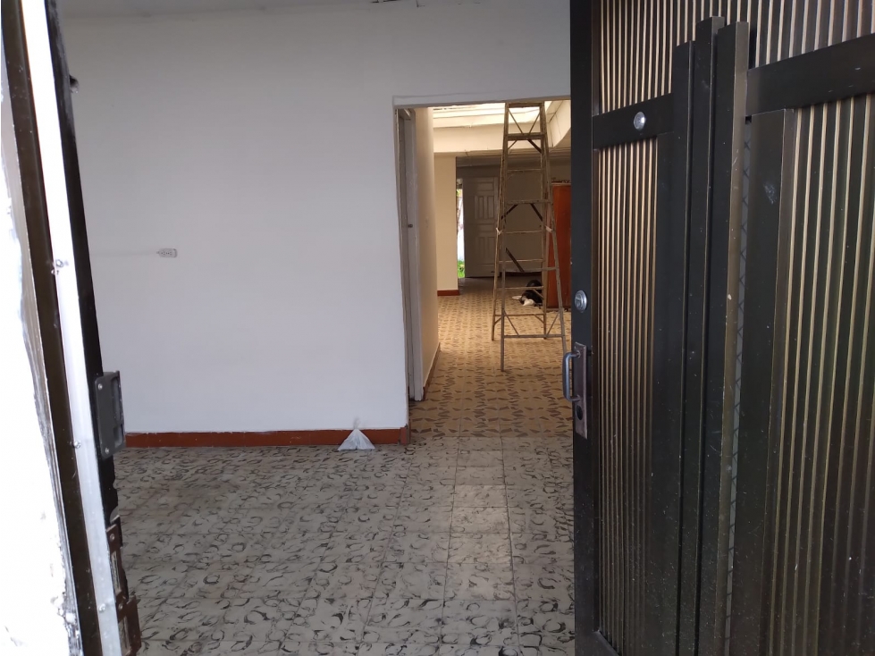 VENTA DE CASA CON APARATESTUDIO 300M2 EN LA UNIÓN ANTIOQUIA