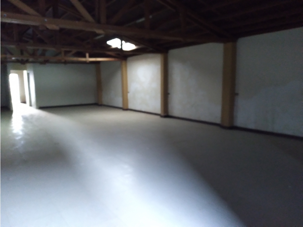 VENTA LOCAL COMERCIAL (CON PATIO INTERNO) 416 M2 LA UNIÓN - ANTIOQUIA - 2