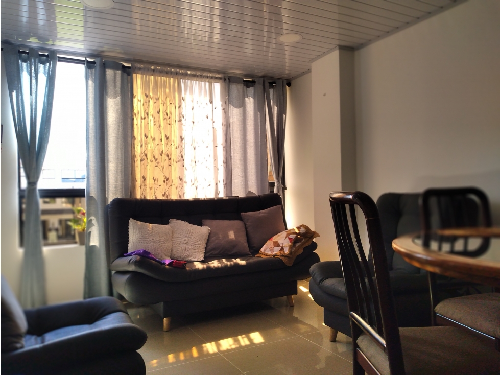 VENTA APARTAMENTO 94M2 PISO 2 EXCELENTE UBICACIÓN LA UNION ANT — foto 3