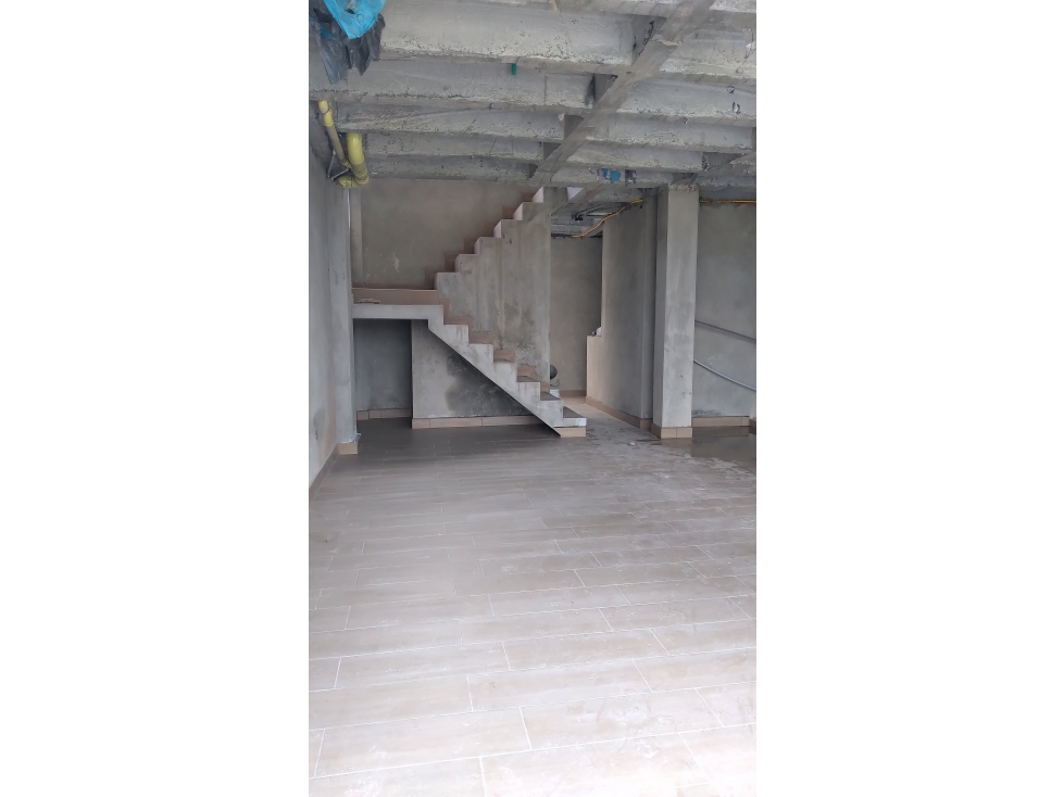 VENTA CASA UNIFAMILIAR CON TERRAZA, OBRA GRIS, LA UNIÓN ANT