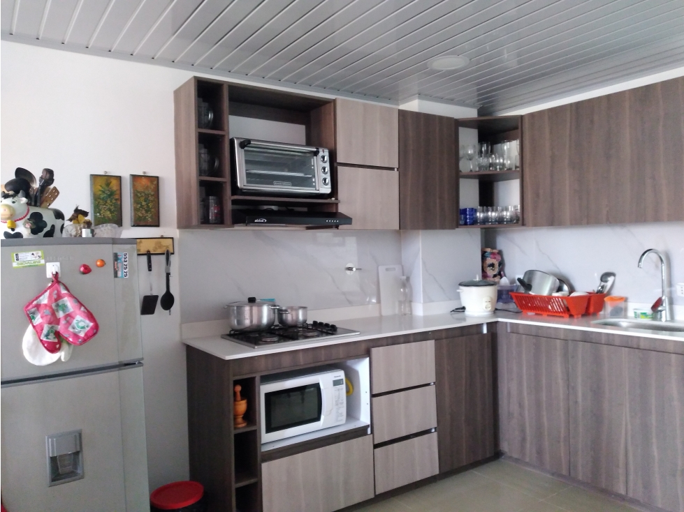 VENTA APARTAMENTO 94M2 PISO 2 EXCELENTE UBICACIÓN LA UNION ANT — foto 4
