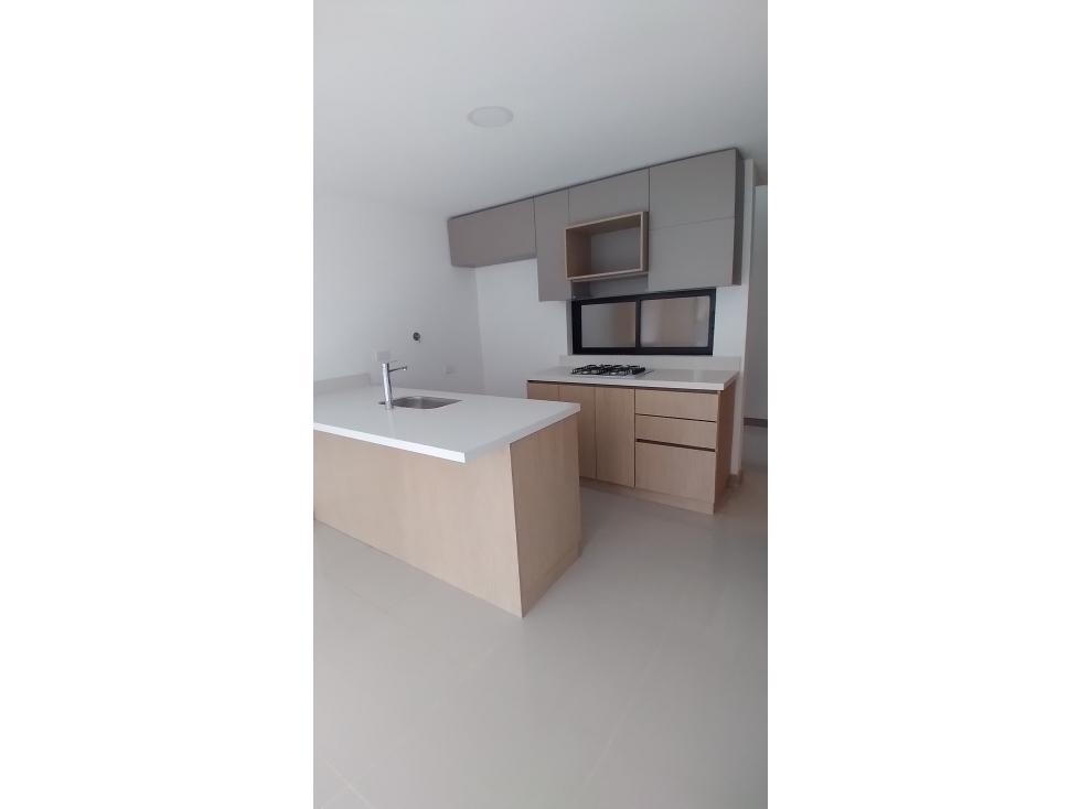 VENTA APARTAMENTO CON GARAJE, BONITOS ACABADOS LA UNION ANT.