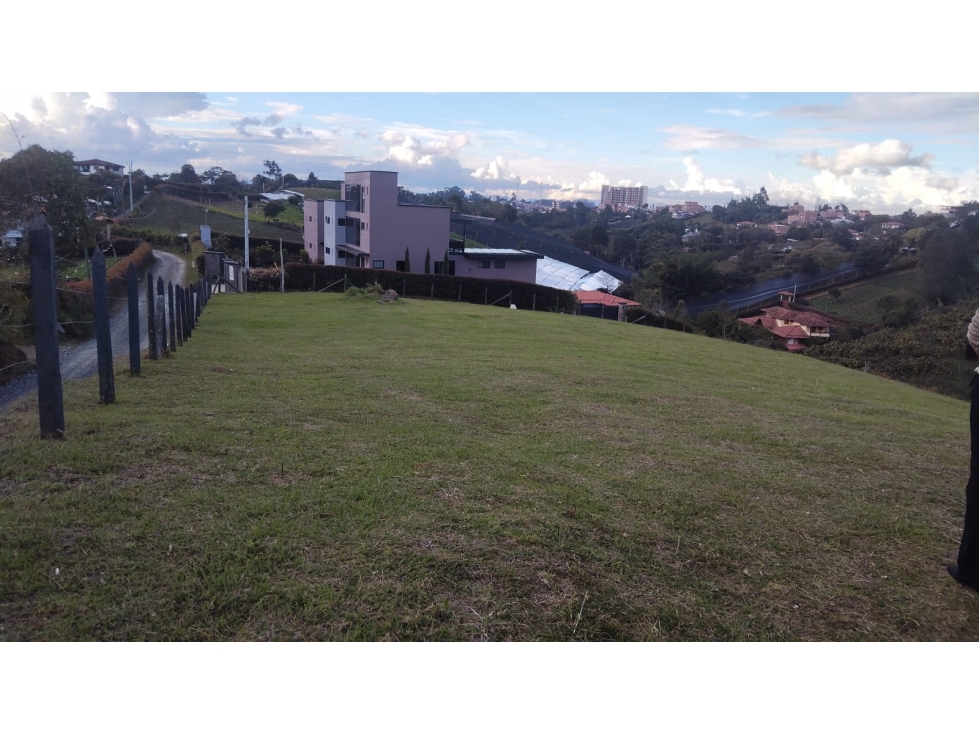 VENTA LOTE 2.520 M2 EXCELENTE UBICACION EL CARMEN DE VIBORAL ANT.