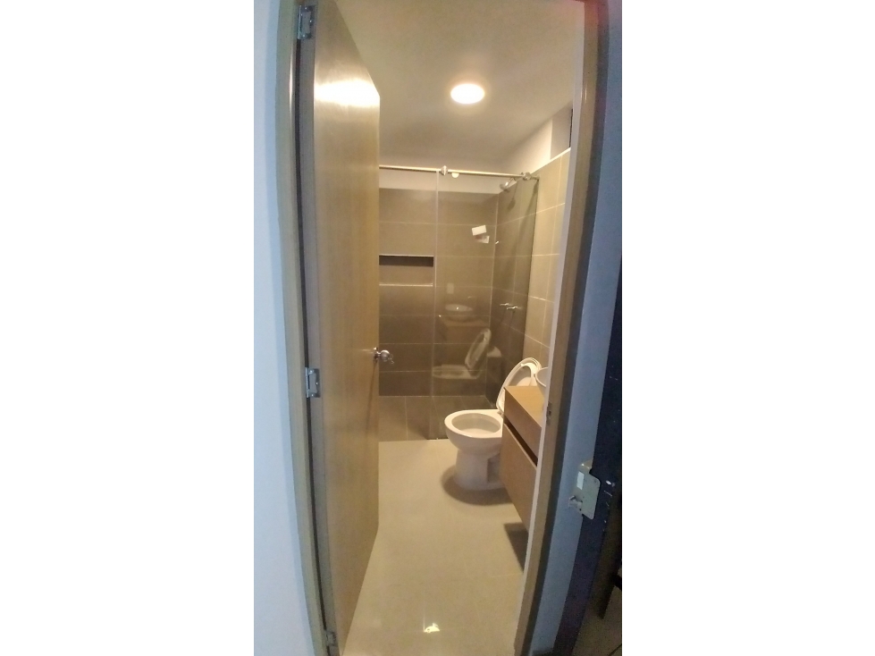 VENTA APARTAMENTO CON GARAJE, BONITOS ACABADOS LA UNION ANT. — foto 6