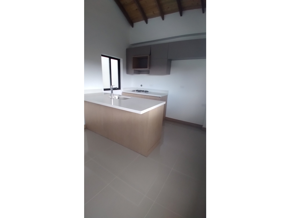 VENTA APARTAMENTO TERCER PISO, EXCELENTE VISTA, LA UNIÓN ANT. — foto 2