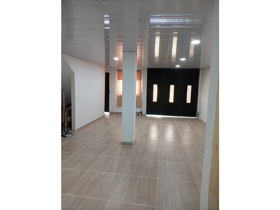 VENTA CASA UNIFAMILIAR 112M2 TRES NIVELES, NUEVA LA UNIÓN ANT — foto 3