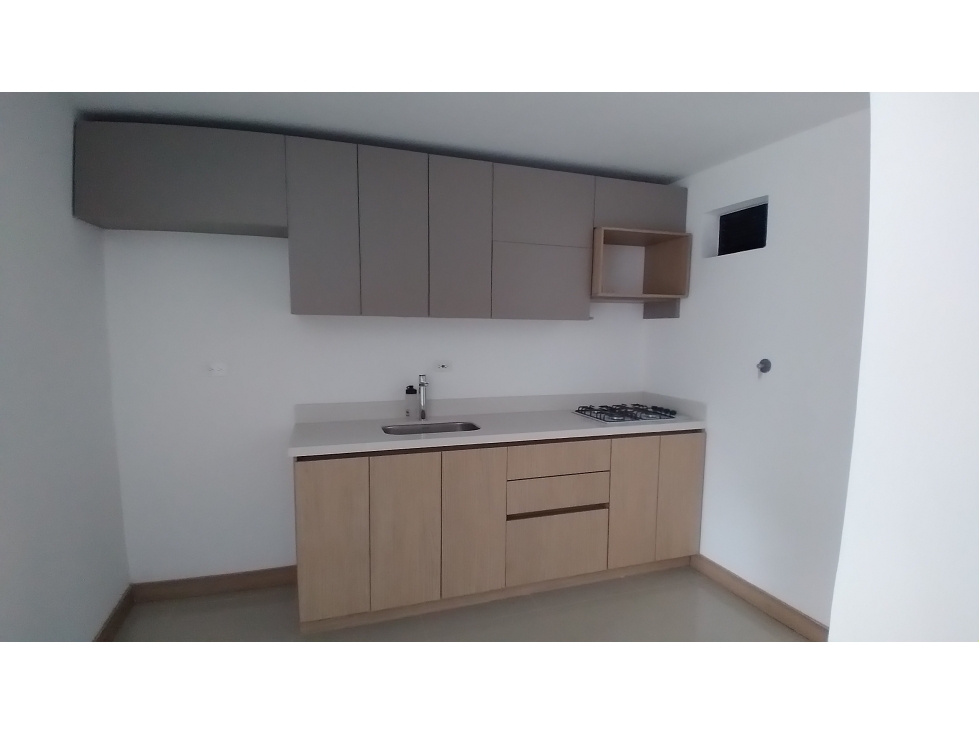 VENTA APARTAMENTO SEGUNDO PISO, EXCELENTE UBICACIÓN LA UNIÓN ANT.