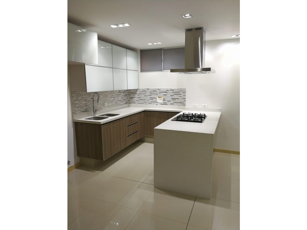 ARRIENDO APARTAMENTO 78M2 PISO 12 LOMA DEL INDIO MEDELLÍN ANT. — foto 3