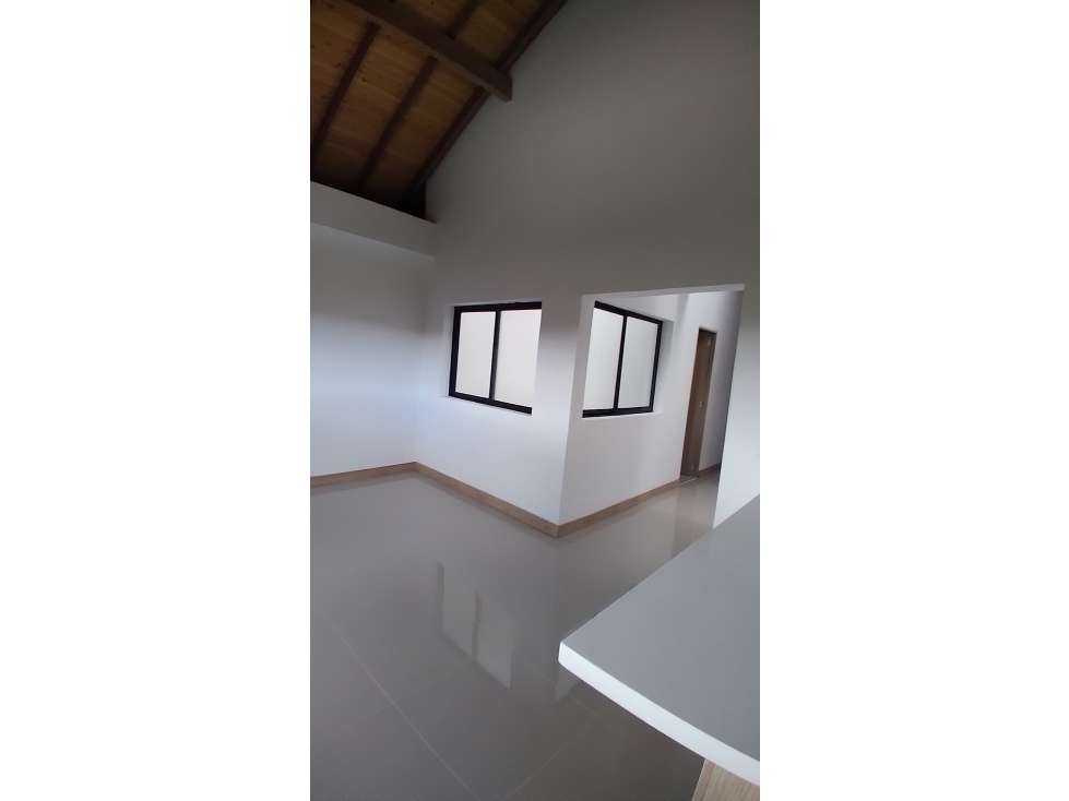 VENTA APARTAMENTO TERCER PISO, EXCELENTE VISTA, LA UNIÓN ANT. — foto 4