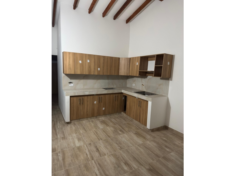 VENTA APARTAMENTO SEGUNDO PISO 72M2 BONITOS ACABADOS LA UNION ANT