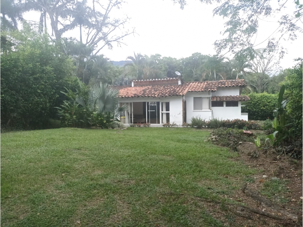 Se VENDE CASA FINCA en SOPETRAN, Vereda LLANO DE LA MONTAÑA.