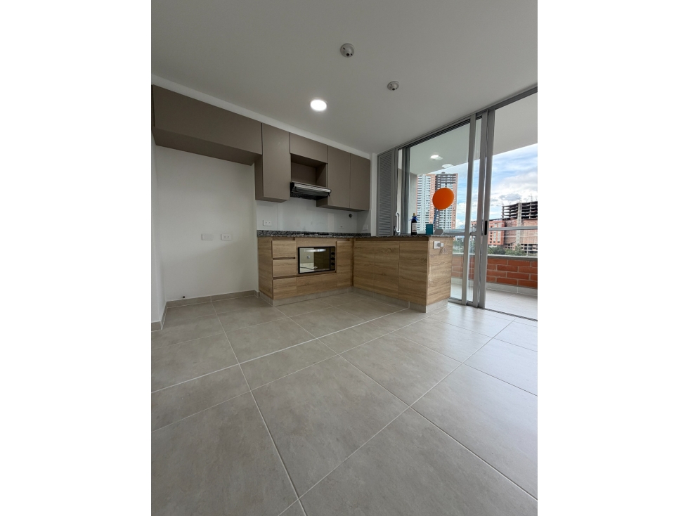 SE ARRIENDA APARTAMENTO EN SABANETA, sector LA DOCTORA