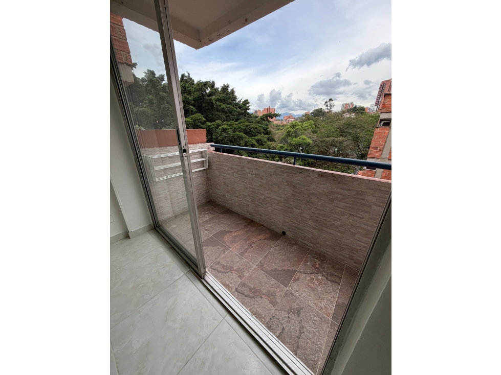 SE VENDE APARTAMENTO EN SANTA LUCIA MEDELLIN, sector LOLA GONZALES — foto 5