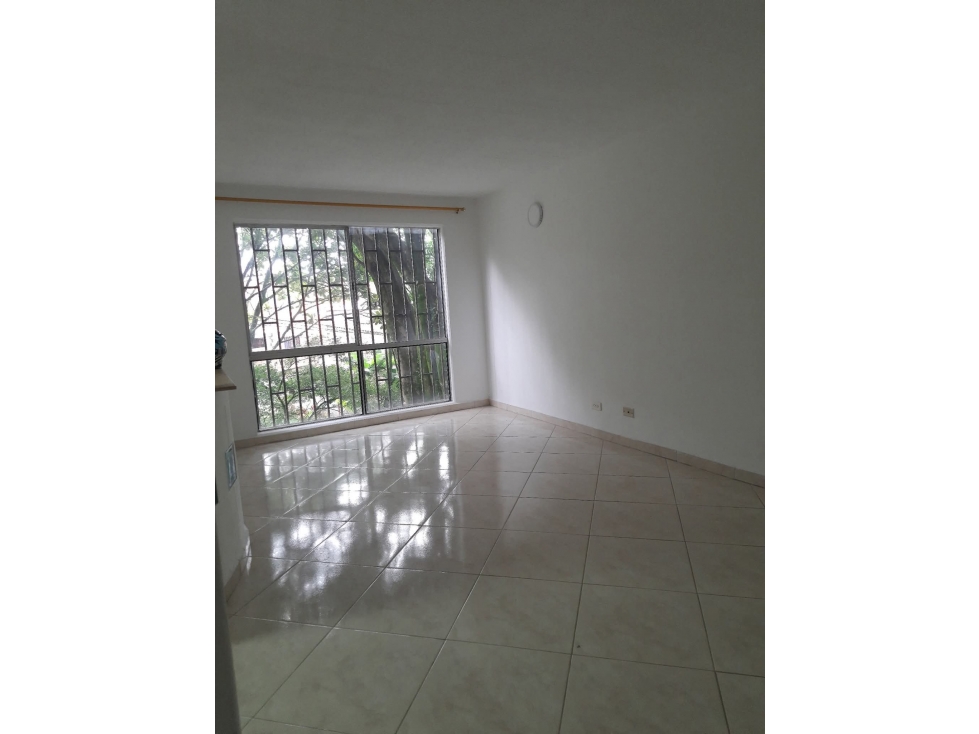 SE VENDE APARTAMENTO EN SAN ANTONIO DE PRADO, sector ROSALEDA.
