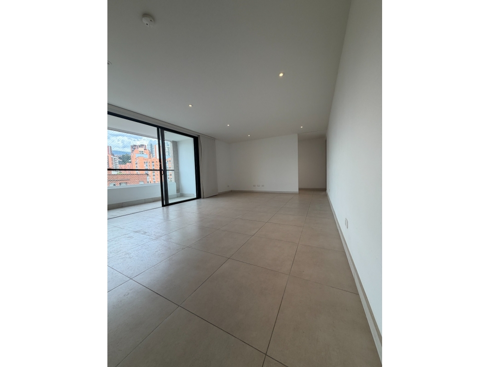 SE VENDE/ARRIENDA APARTAMENTO EN EL POBLADO MEDELLIN,sector CASTROPOL. — foto 3