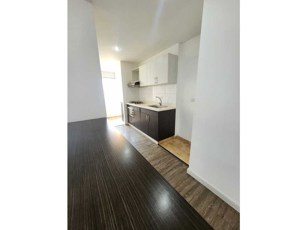 Se VENDE APARTAMENTO en ITAGUI, Sector SURAMÉRICA. — foto 2
