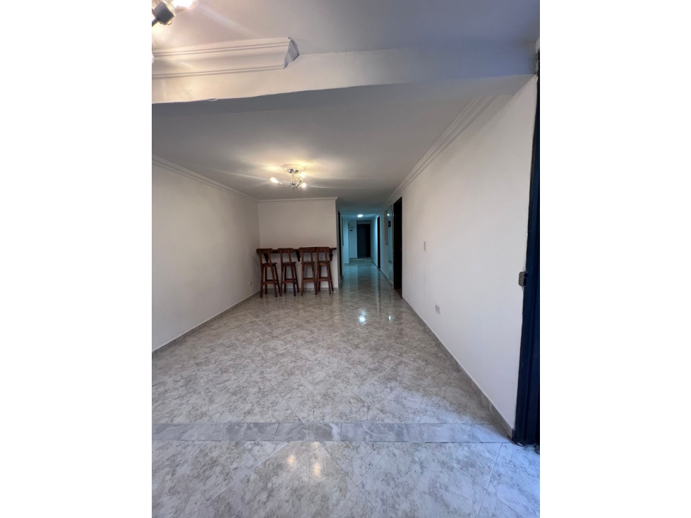 Se VENDE APARTAMENTO en LA FLORESTA, MEDELLÍN Sector METROPOLITANO. — foto 2