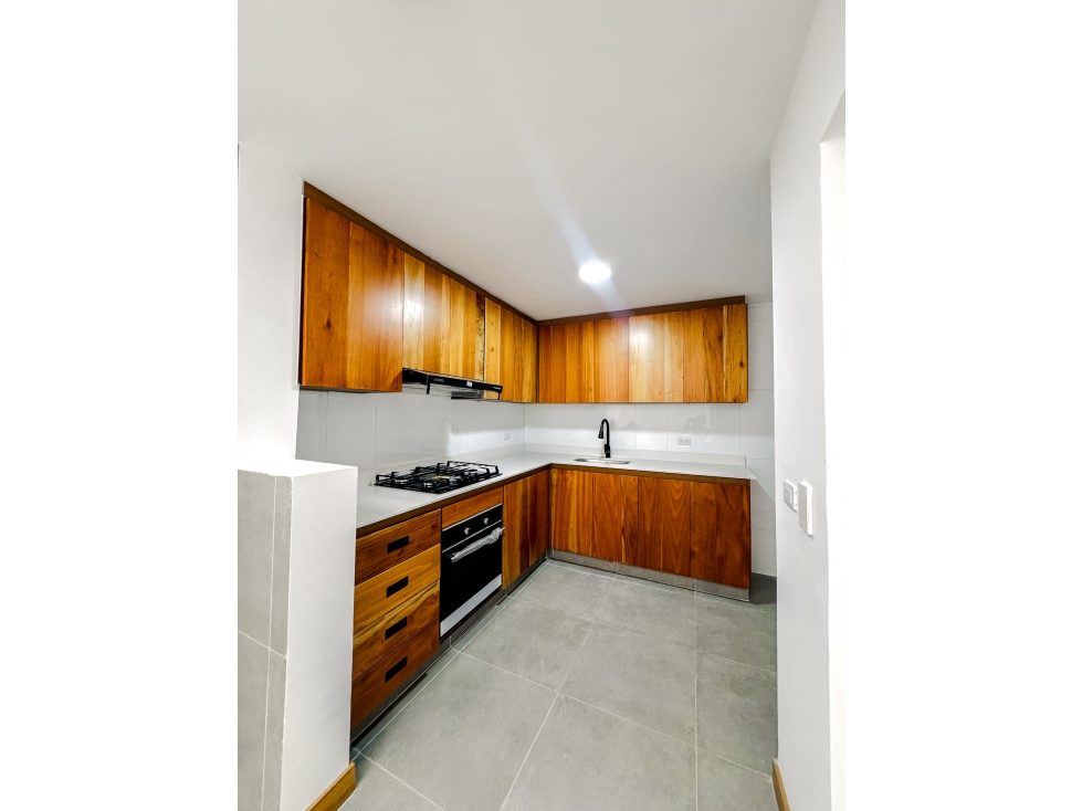 Se ARRIENDA CASA en EL POBLADO, MEDELLÍN Sector SAN LUCAS. — foto 2
