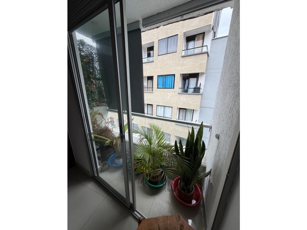 Se VENDE APARTAMENTO en SABANETA, Sector ALTO DE LAS FLORES. — foto 3