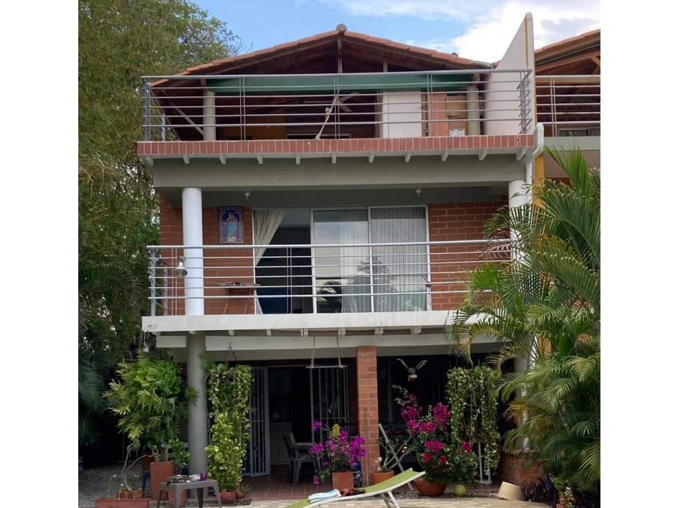 SE VENDE FINCA EN SANTA FE DE ANTIOQUIA, sector ASILO