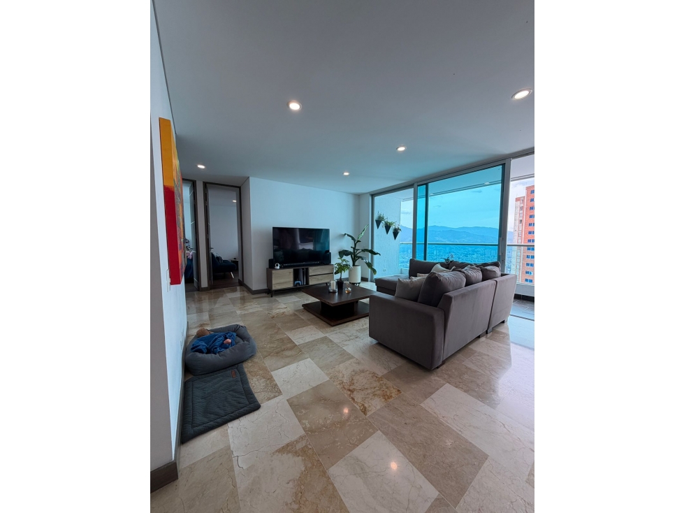 SE VENDE APARTAMENTO EN SABANETA, sector AVES MARIA
