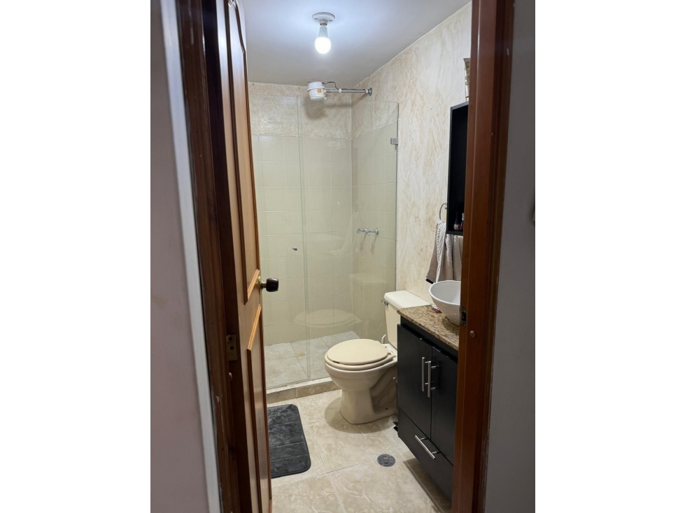 SE VENDE APARTAESTUDIO EN SANTA LUCIA, sector ESTACION DEL METRO — foto 5