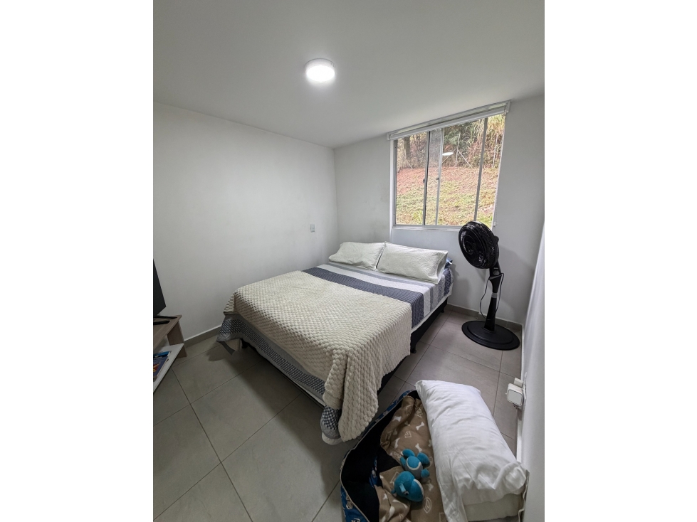 SE VENDE APARTAMENTO EN SABANETA, sector PAN DE AZUCAR.