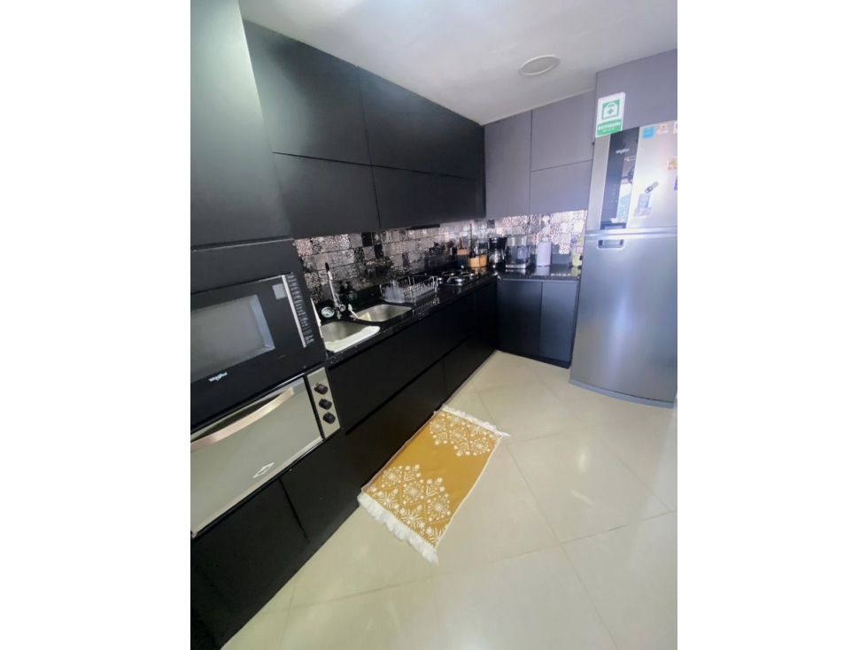 Se VENDE APARTAMENTO DUPLEX en SABANETA, Sector CAÑAVERALEJO. — foto 5