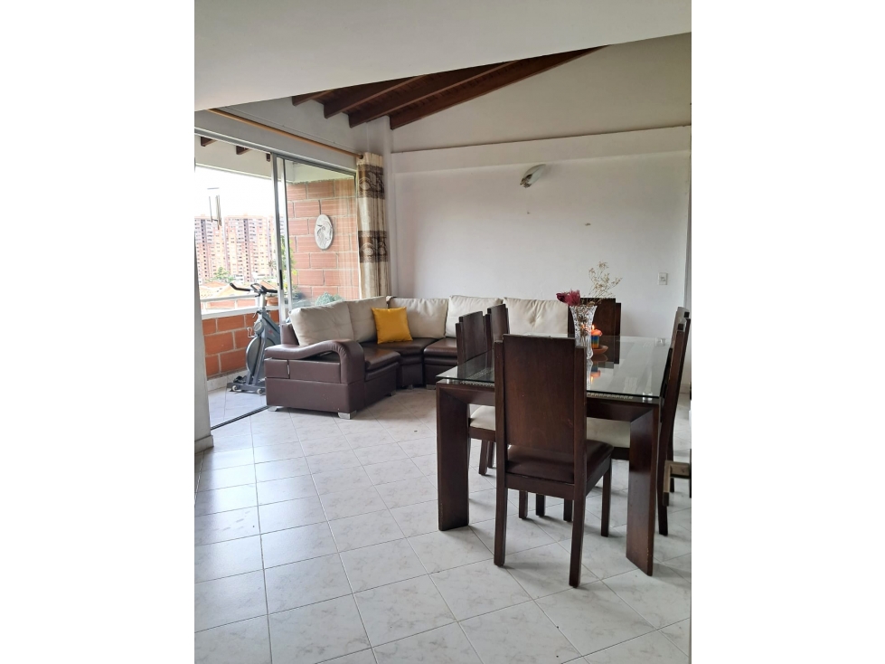 Se VENDE APARTAMENTO en CALASANZ, MEDELLÍN Sector INTERMEDIO. — foto 4