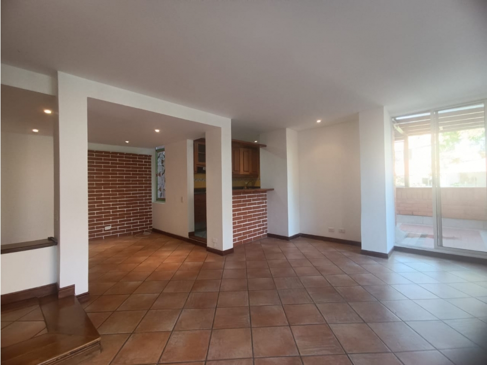 Se VENDE APARTAESTUDIO en EL POBLADO, MEDELLÍN, Sector SAN LUCAS. — foto 2