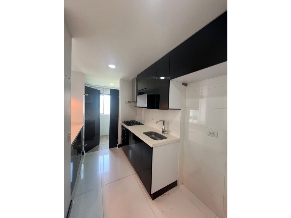 Se VENDE APARTAMENTO en ITAGUI, Sector SURAMÉRICA. — foto 2