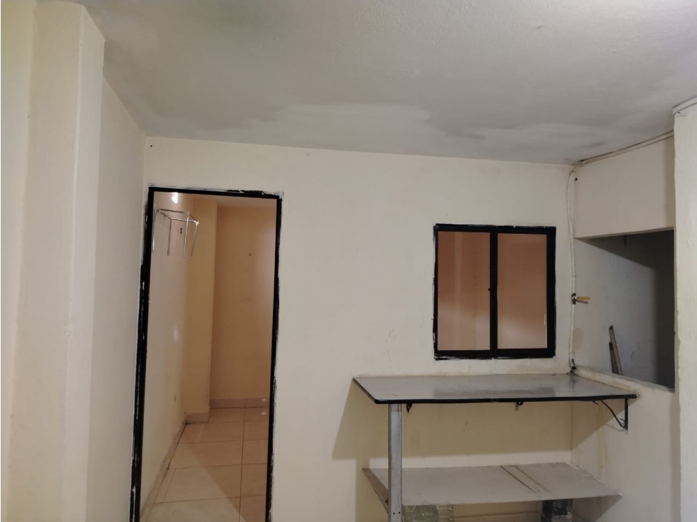 SE VENDE EDIFICIO EN BELLO, sector PARÍS. - 2