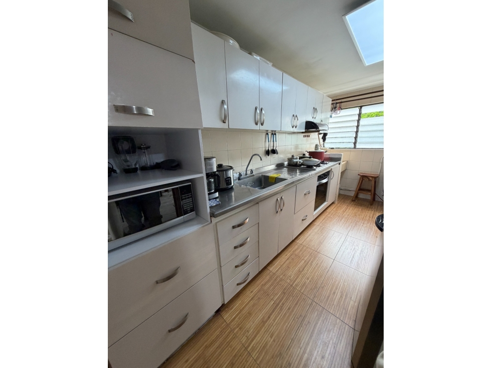 SE VENDE APARTAMENTO EN EL POBLADO MEDELLIN, sector PROVENZA. — foto 3