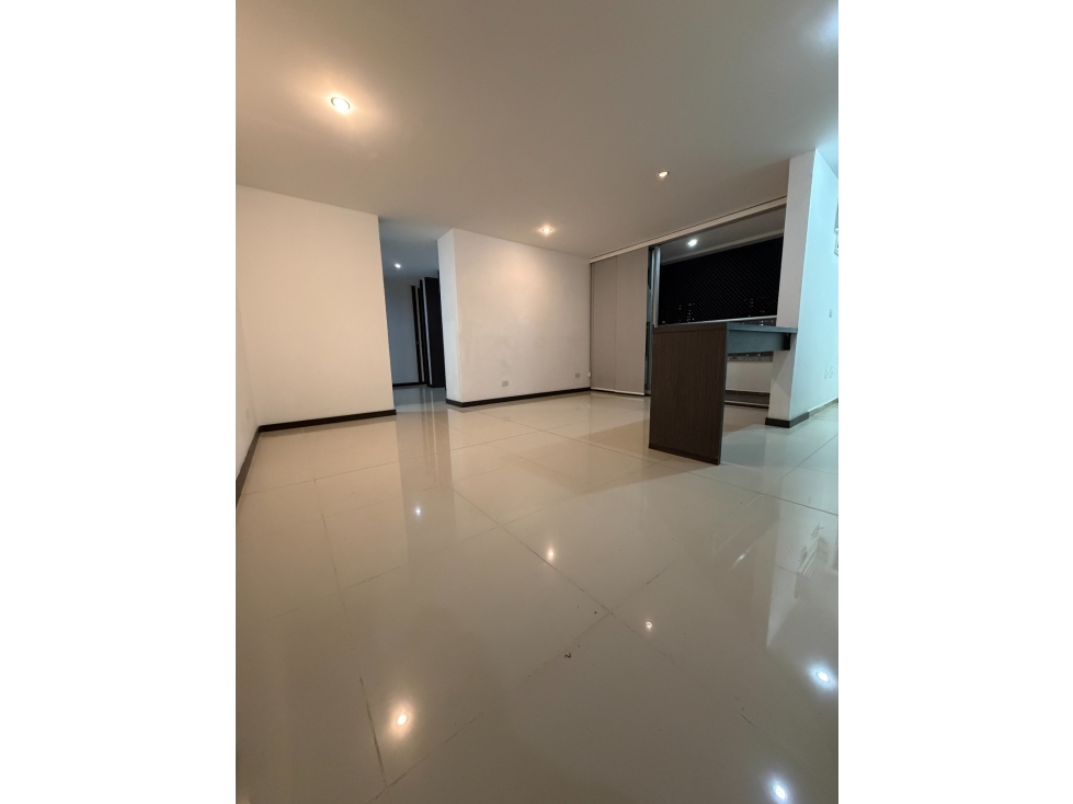 SE ARRIENDA APARTAMENTO EN ITAGUI, sector SURAMERICA — foto 3