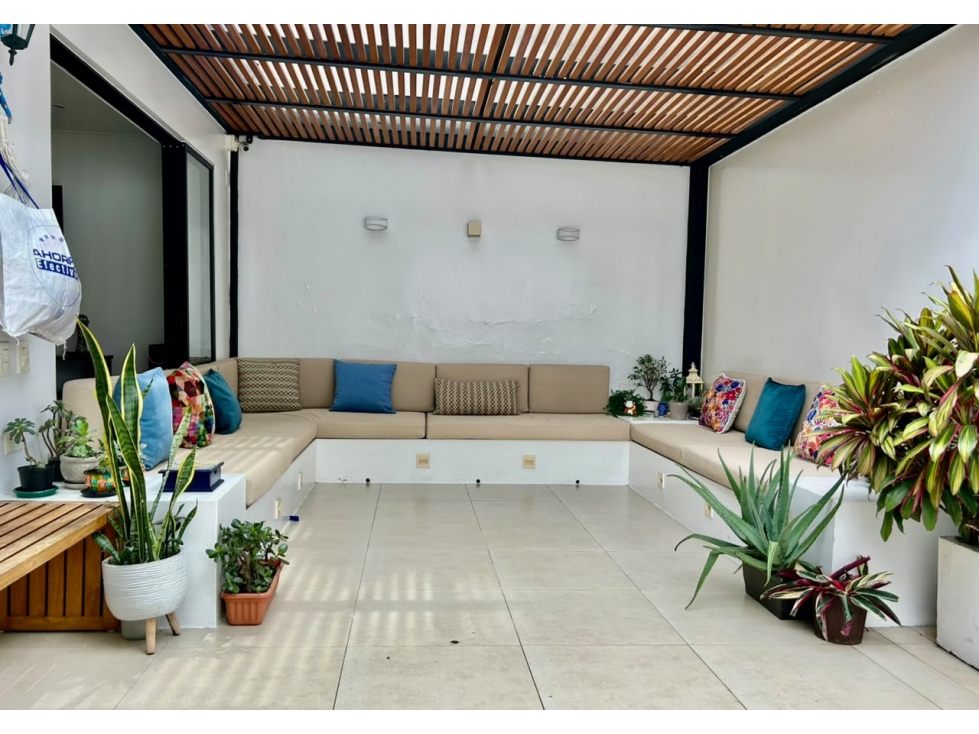 SE VENDE CASA EN EL POBLADO MEDELLIN, sector LAS LOMAS — foto 4