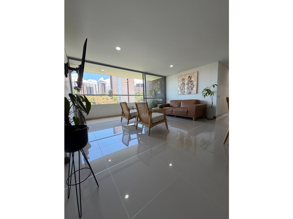 SE VENDE APARTAMENTO EN SABANETA, sector AVES MARIA — foto 2