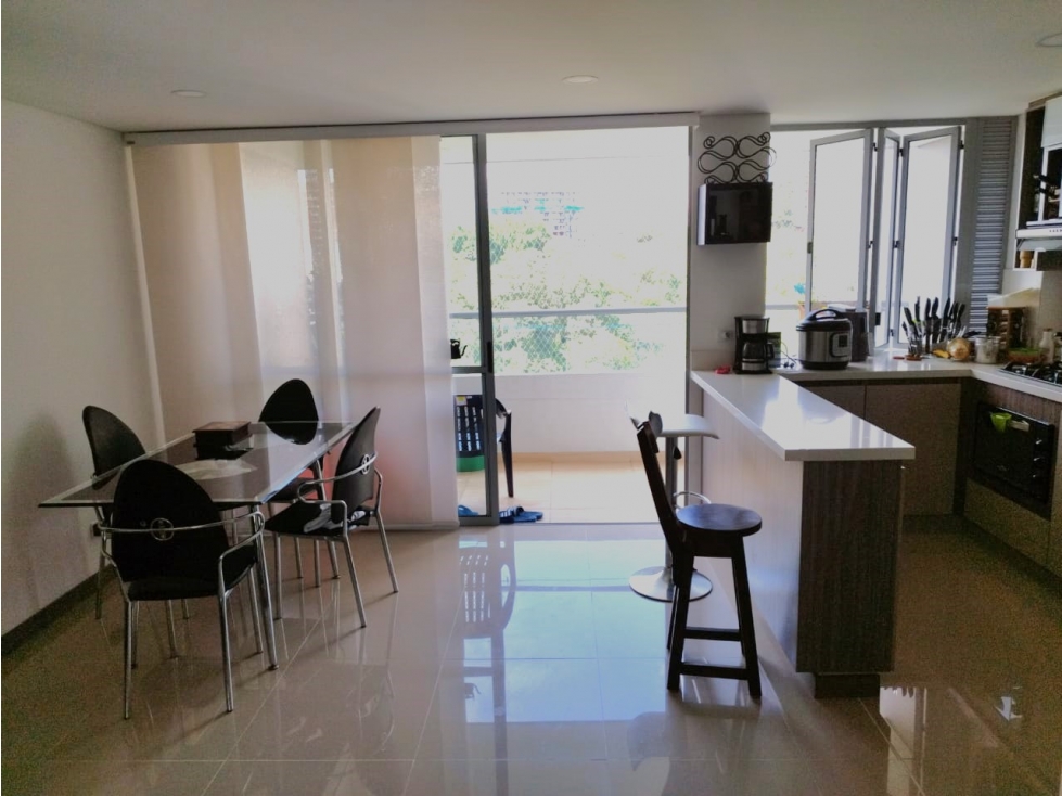 Se VENDE APARTAMENTO en SABANETA, Sector AVES MARIA. - 3