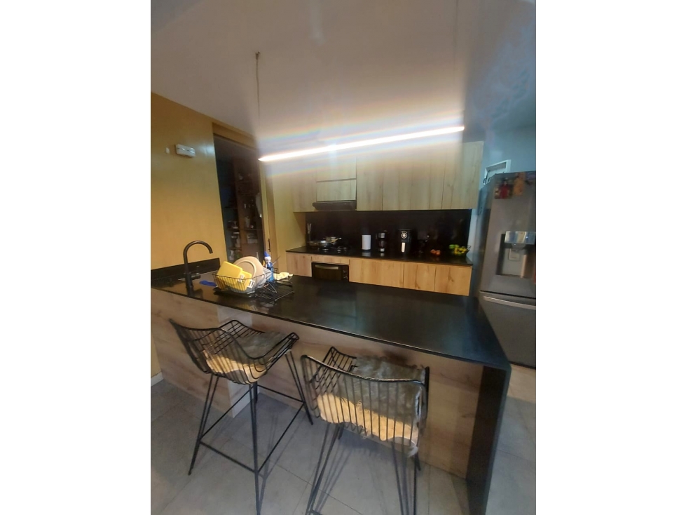 Se VENDE APARTAMENTO en LAURELES, MEDELLÍN Sector LA CASTELLANA — foto 4
