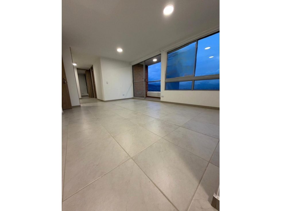 Se VENDE APARTAMENTO en ENVIGADO sector LA CUENCA. — foto 3