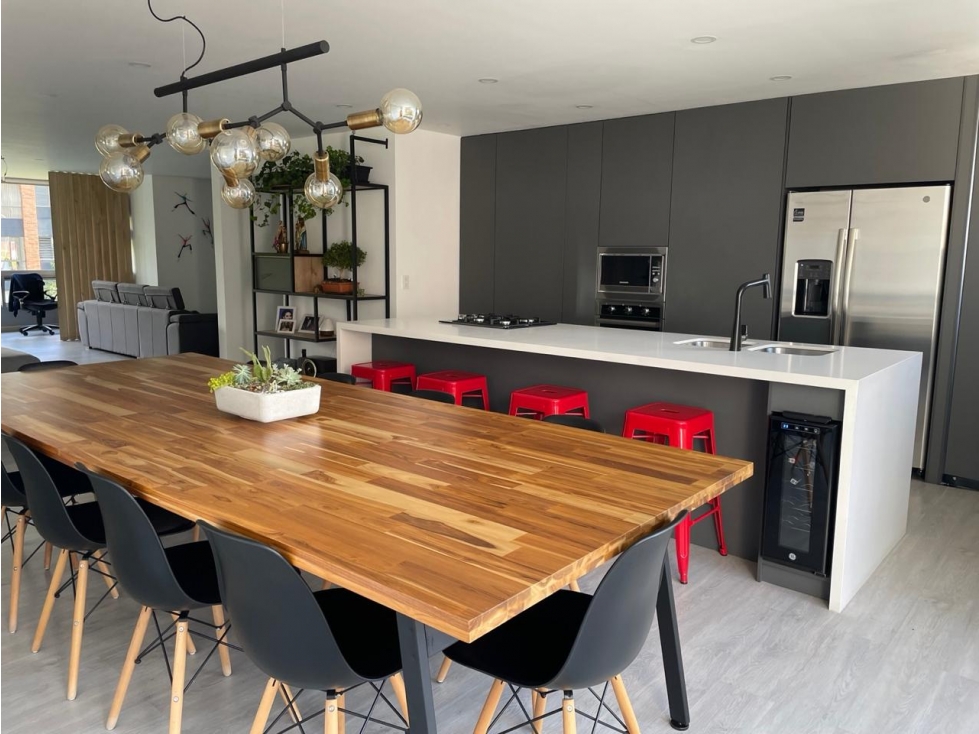 SE ARRIENDA APARTAMENTO AMOBLADO EN EL POBLADO, SECTOR MILLA DE ORO — foto 3