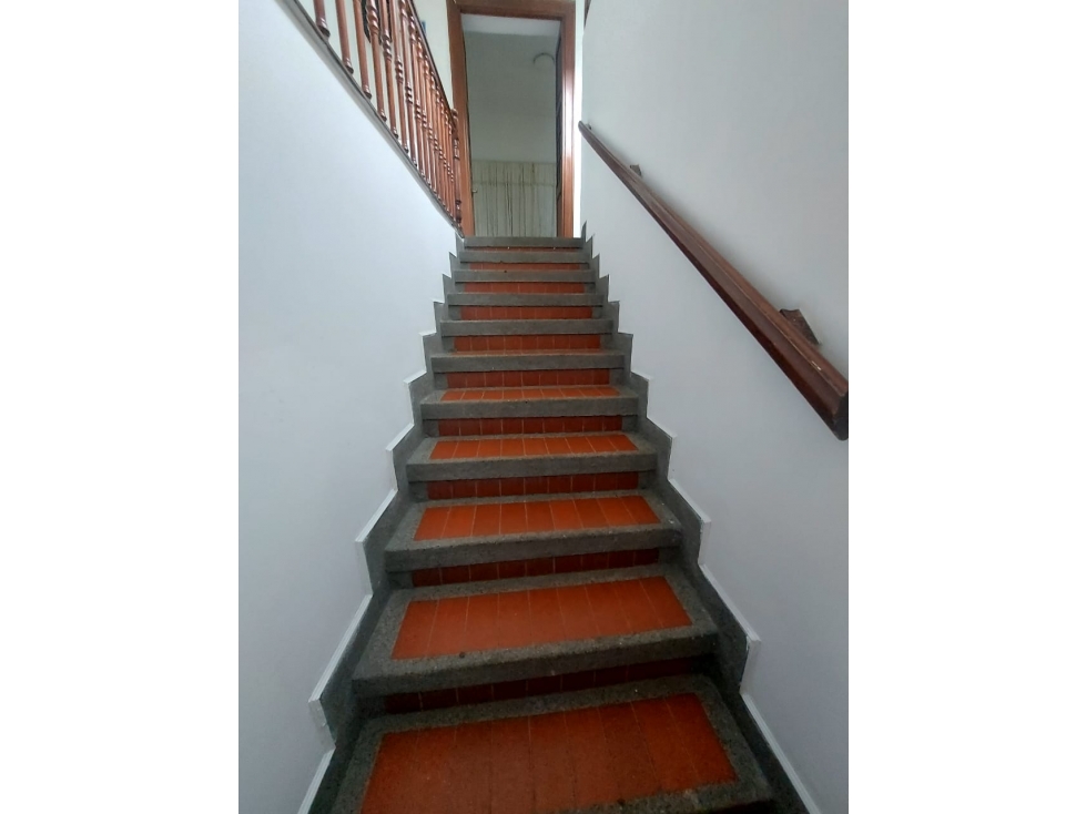 SE VENDE CASA LOTE EN CENTRO MEDELLIN, sector VILLA NUEVA. — foto 5