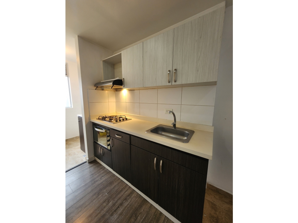 Se VENDE APARTAMENTO en ITAGUI, Sector SURAMÉRICA.