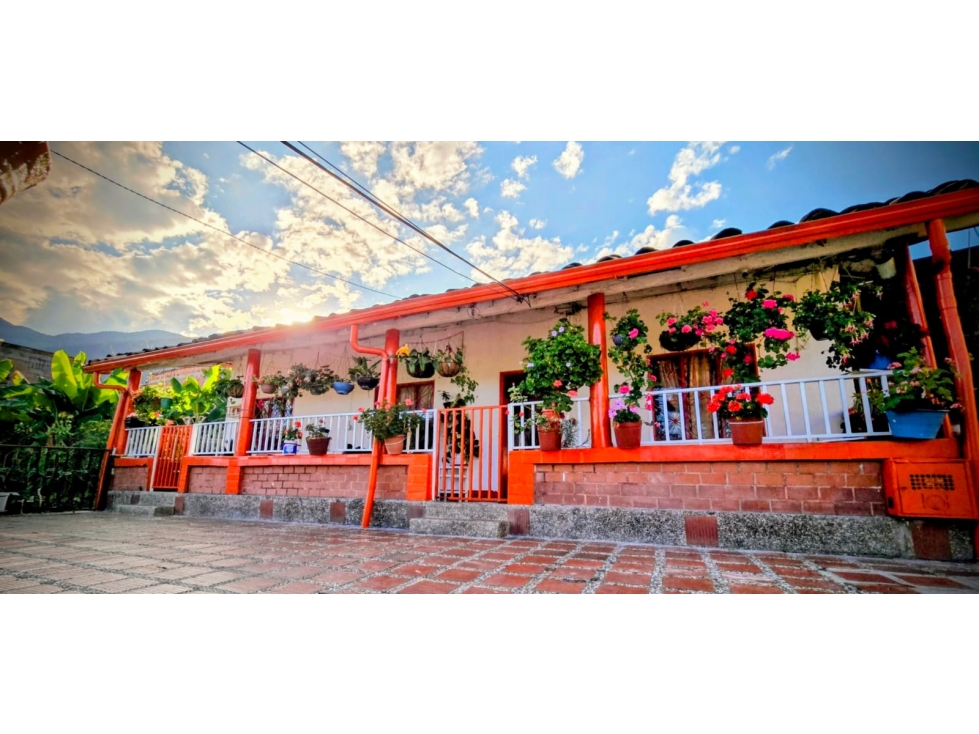 SE VENDE FINCA EN SAN ANTONIO DE PRADO, sector EL VERGEL.