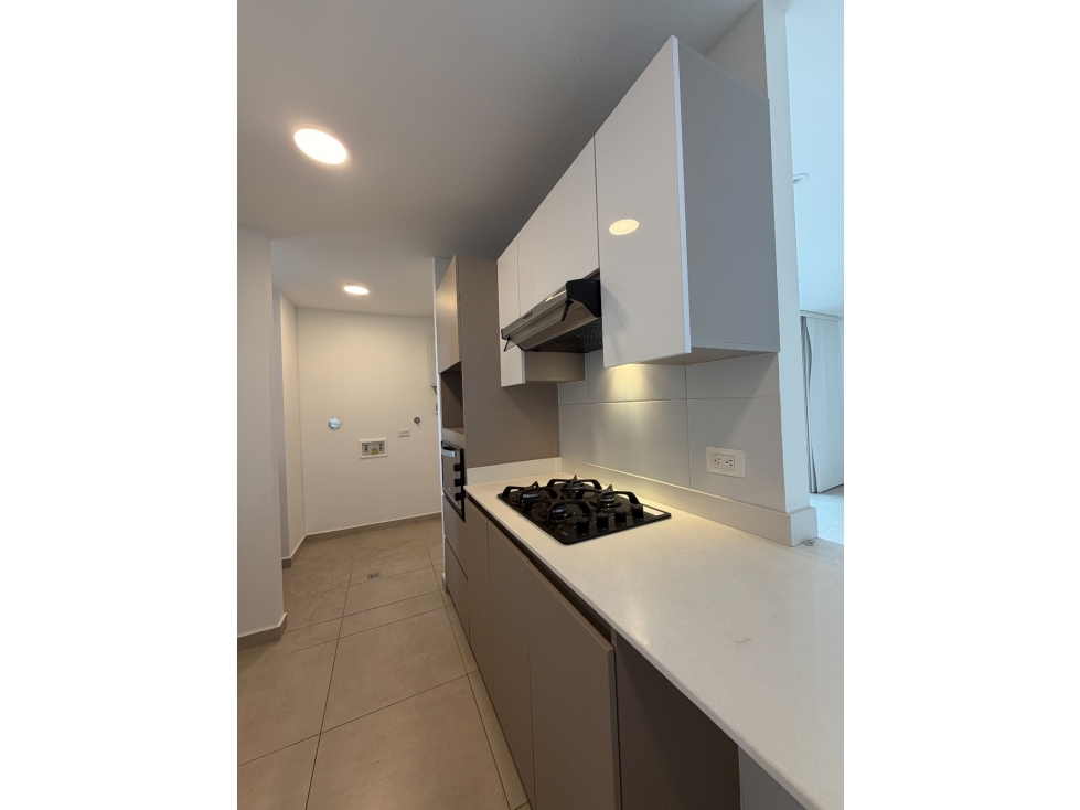 SE VENDE/ARRIENDA APARTAMENTO EN EL POBLADO MEDELLIN,sector CASTROPOL. — foto 6