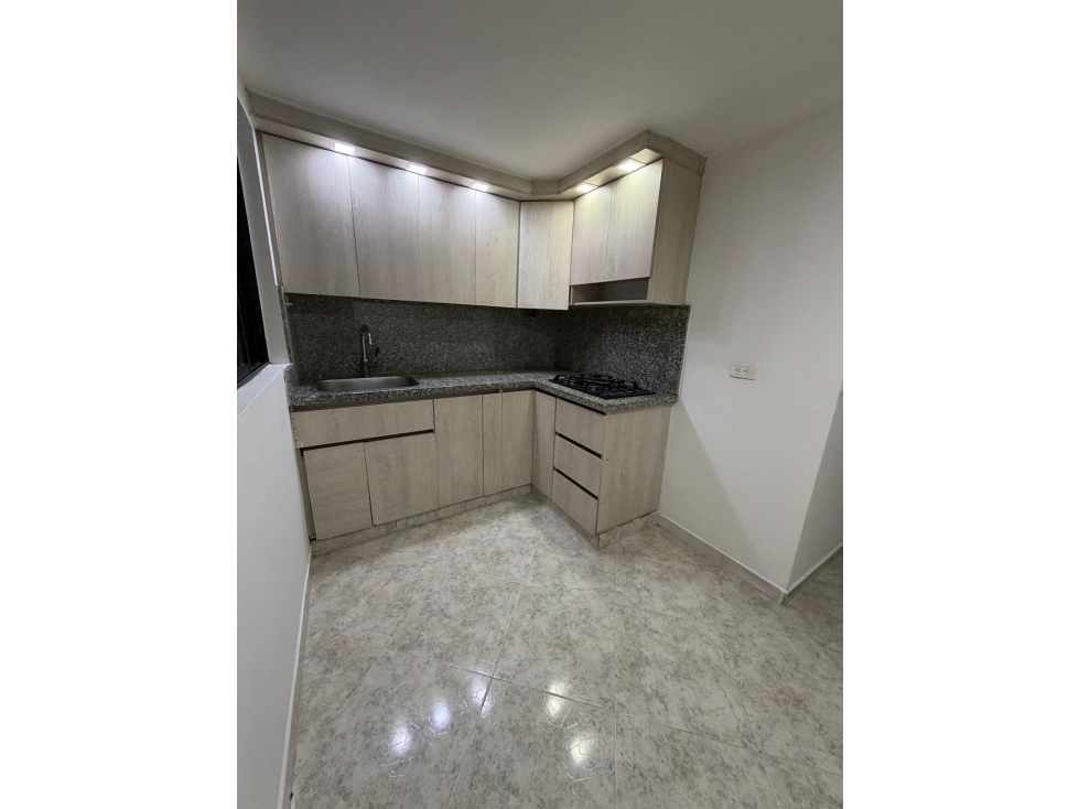 Se VENDE APARTAMENTO en LA FLORESTA, MEDELLÍN Sector METROPOLITANO. — foto 5