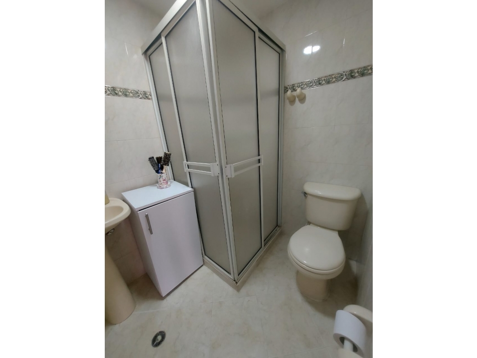 SE VENDE/ARRIENDA APTO en LAURELES, MEDELLÍN, Sector LA ALMERÍA. — foto 6