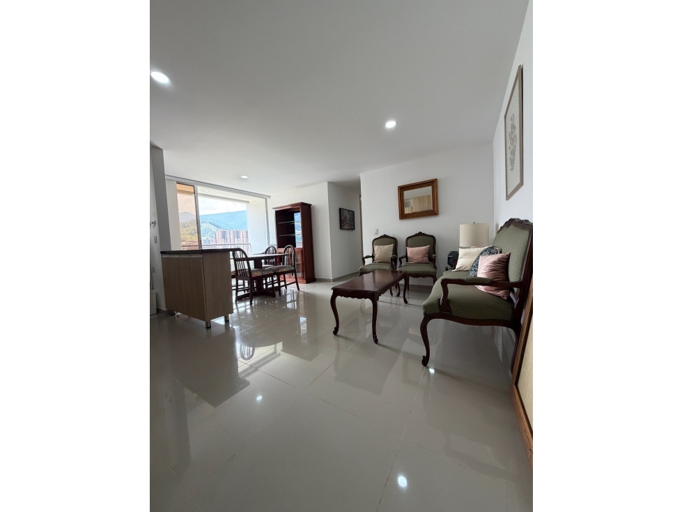 SE VENDE APARTAMENTO EN SABANETA, sector LA DOCTORA — foto 2